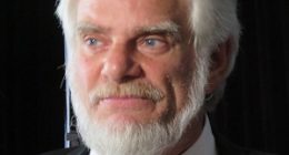 André-Parizeau-256b-600x706 v2