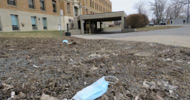 CHSLD Notre-Dame-de-la-Merci masques covid-19 Photo Philippe Rachiele (11)