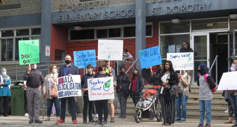 Manif à St Dorherty pour Sophie-Barat (5)
