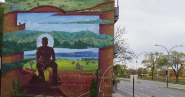 La grande murale, au 500 Henri-Bourassa Ouest, coin Hogue, réalisée par Monk.e (Source : Philippe Rachiele)