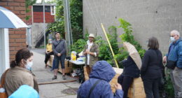 Tempête d'idée en présence de l'artiste muraliste Romain Boz. (Photo JDV – François-Alexis Favreau)