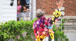Clown au festival des arts de ruelle