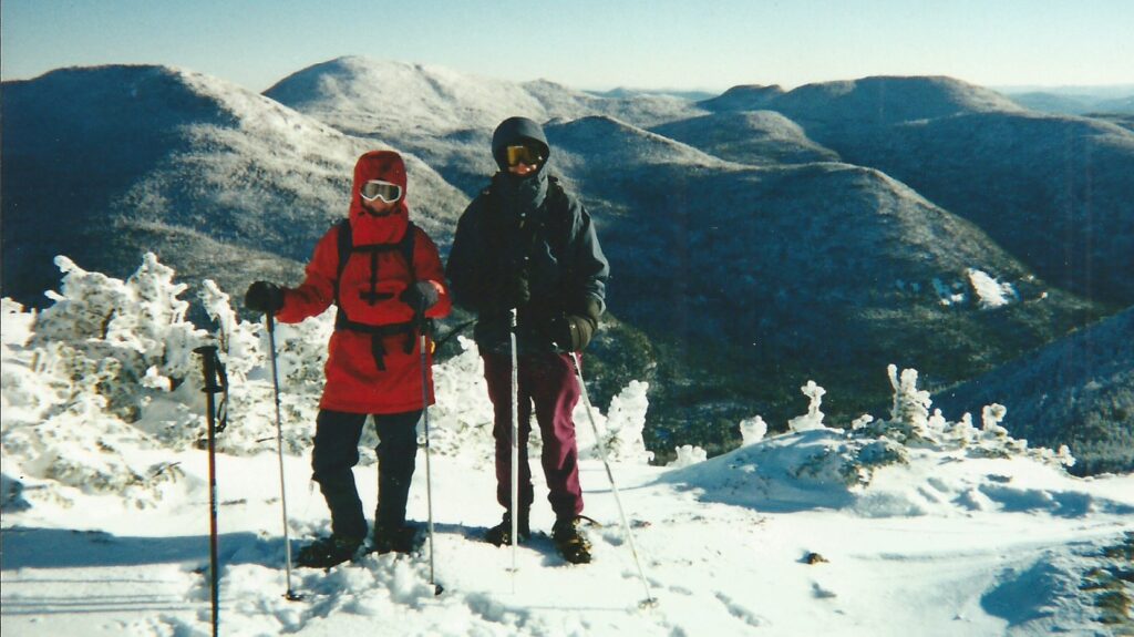 Laurent White et sa conjointe Fabienne Hardy, lorsqu'ils étaient scouts
