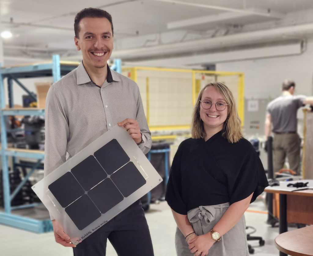 Samy Benhamza, originaire d’Ahuntsic, est le créateur et PDG de CAPSolar. Samy Benhamza, originaire d’Ahuntsic, est le créateur et PDG de CAPSolar.