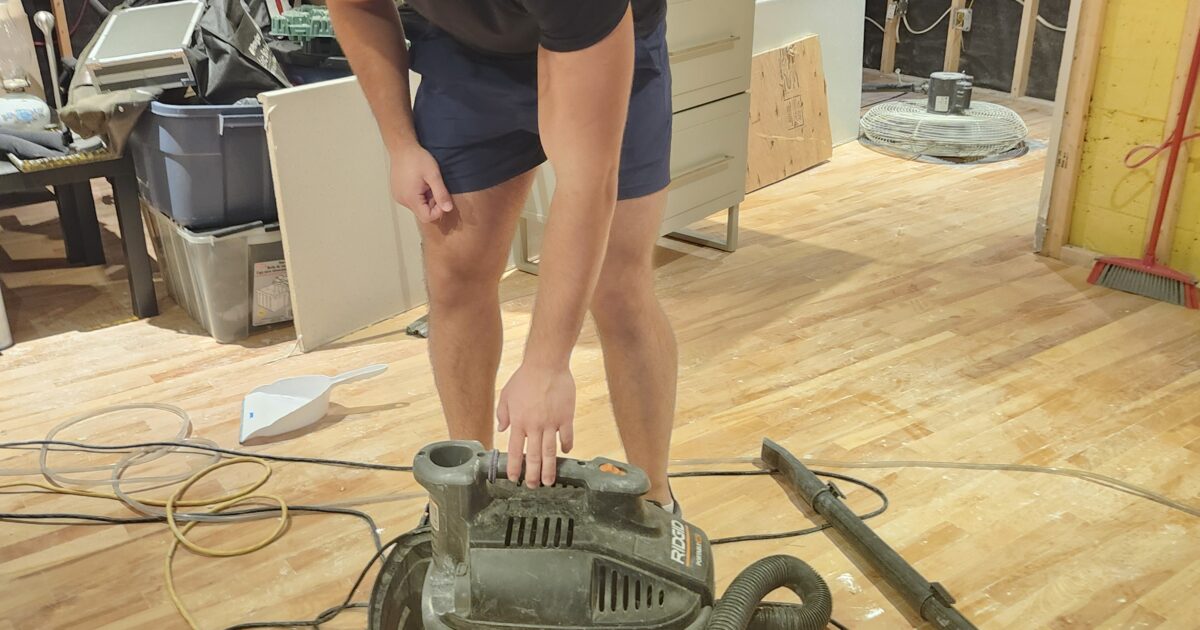 Aspirateur à eau utilisé depuis plusieurs jours