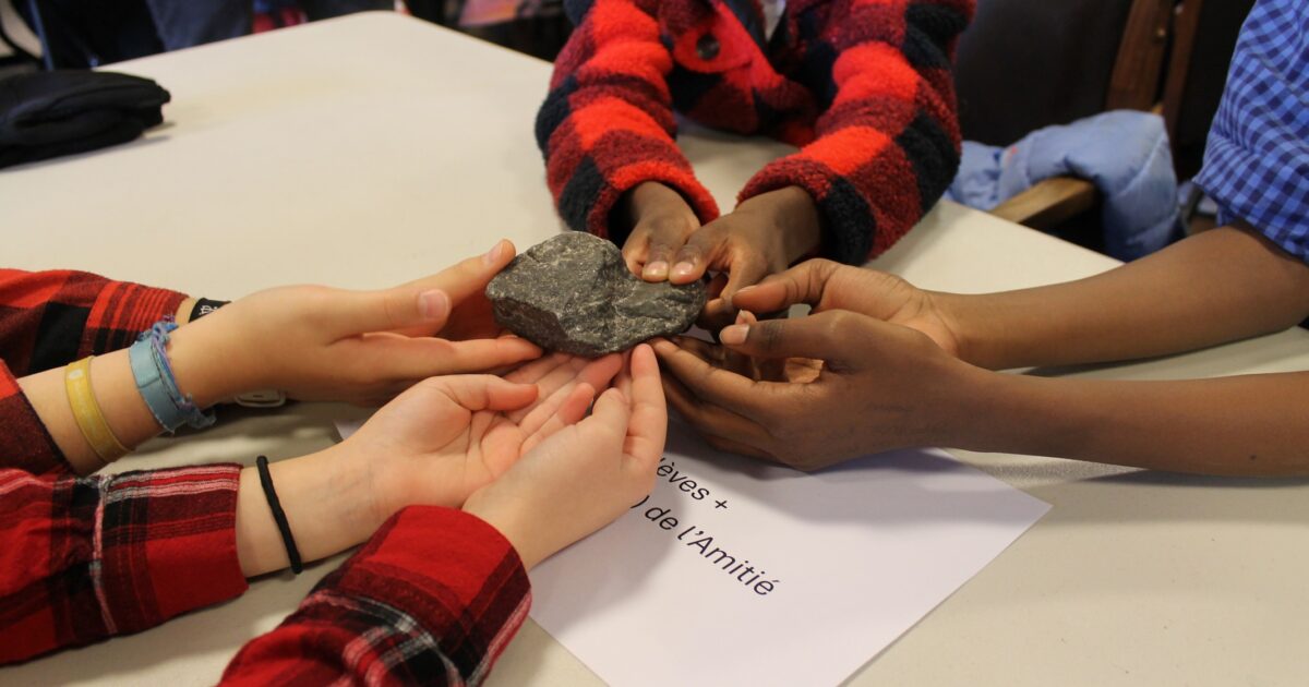 Les ateliers «Roches et minéraux» organisés en novembre 2024 à la résidence pour personnes âgées L'Amitié Saraguay. Les ateliers «Roches et minéraux» organisés en novembre 2024 à la résidence pour personnes âgées L'Amitié Saraguay.