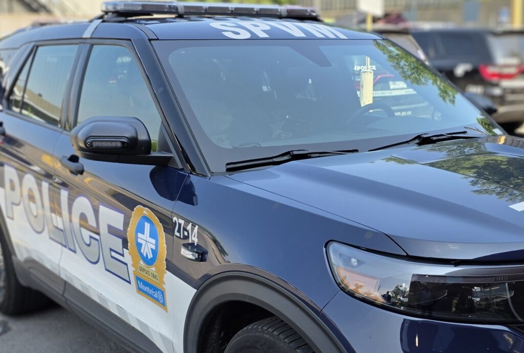 Voiture de police du PDQ 27. Vitesse