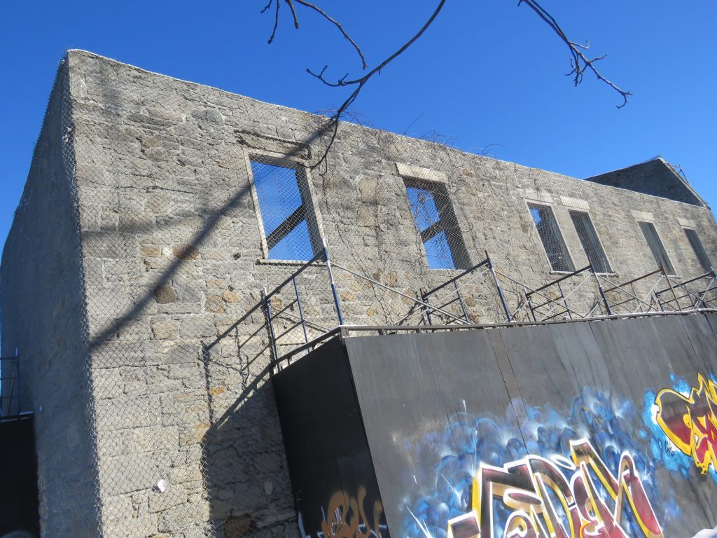 Ruines de l'externat de l'école Sophie-Barat