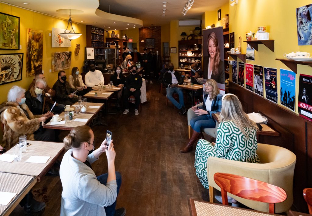 Mélanie Joly et Kathleen DiCaprio